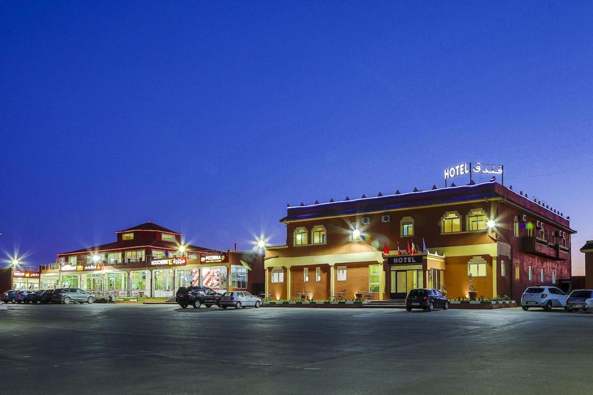 Hotel La Pomme Zaida Bagian luar foto