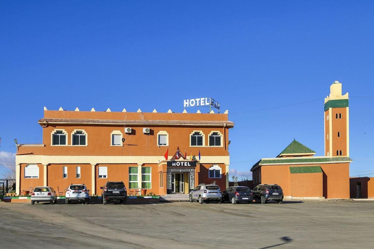 Hotel La Pomme Zaida Bagian luar foto